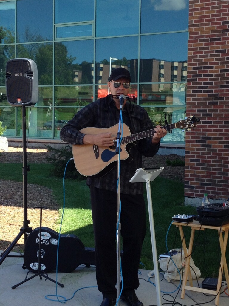 Hire Kraig James Music - One Man Band in Duluth, Minnesota