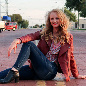 Kristal Wight - Singing Pianist / Keyboard Player in Lubbock, Texas
