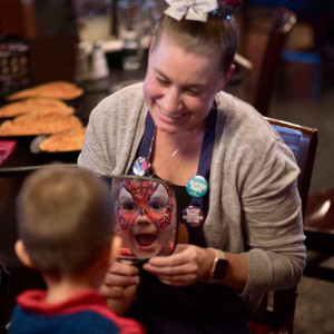 Kristi Johnson - Balloon Twister in Cleveland, Ohio