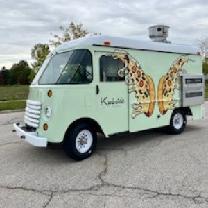 Kurbside Pizza - Food Truck in Lake Zurich, Illinois
