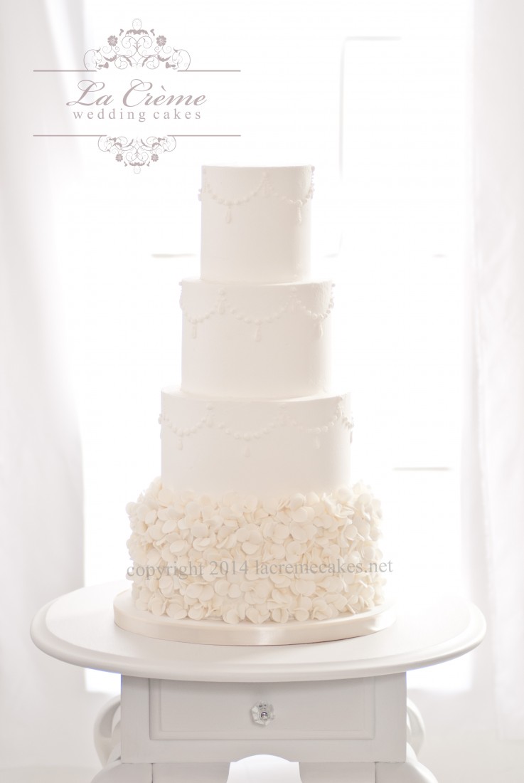 Gallery photo 1 of La Crème Wedding Cakes