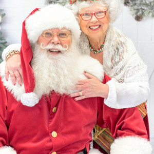 Lafayette Indiana Santa and Mrs. Merry Claus