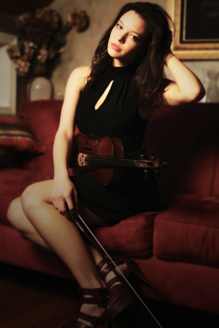 Gallery photo 1 of Lauren Conklin, Violinist