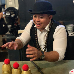Lauro Castillo - Strolling/Close-up Magician in Anaheim, California