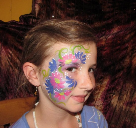 Gallery photo 1 of Lavender Moon Henna and Face Painting