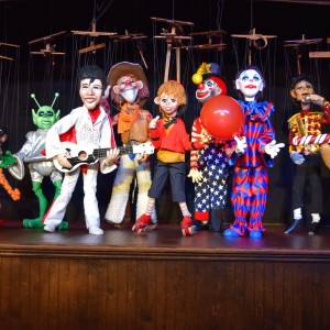 Le Theatre de Marionette