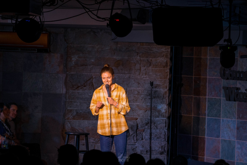 hire-leah-althoff-stand-up-comedy-stand-up-comedian-in-denver-colorado