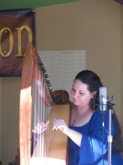 Gallery photo 1 of Leah Jorgensen, Harpist and Soprano