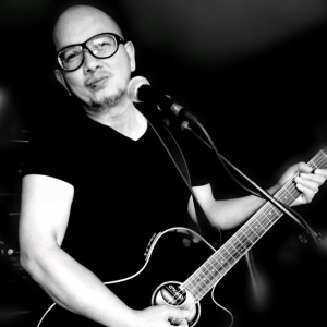 Leo Rodriguez - Singing Guitarist in Ottawa, Ontario