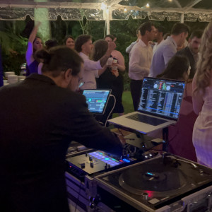 Let it Drop Entertainment - Wedding DJ in Tampa, Florida