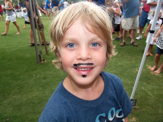 Gallery photo 2 of Let's Face It! Face Painting and Glitter Tattoos