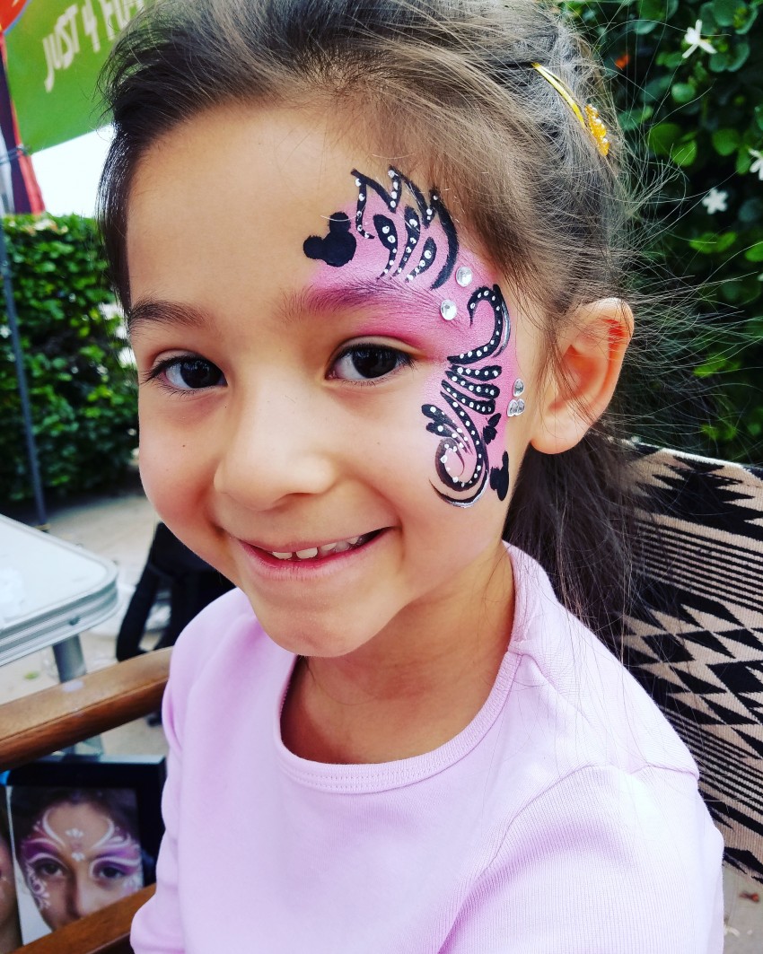 Gallery photo 1 of SunnyDayz FacePainting