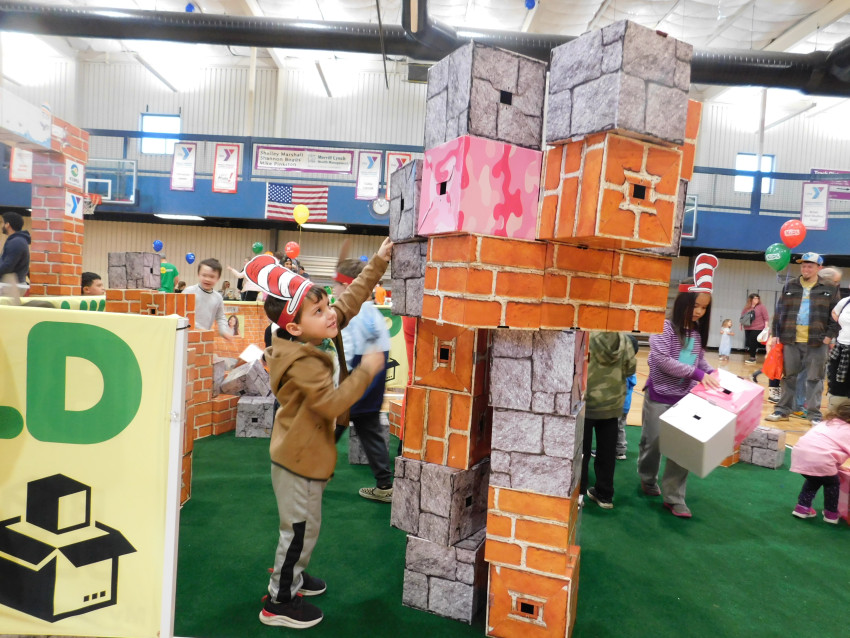 Gallery photo 1 of Life-Size Block World Play Zones