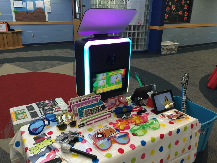 Hire Lights Camera Photo Booth Photo Booths in Troy, Michigan