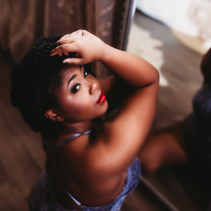 Lilly EnVogue - Burlesque Entertainment in Omaha, Nebraska