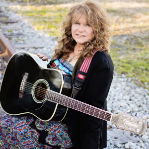Linda Mckenzie - Singing Guitarist in Nashville, Tennessee