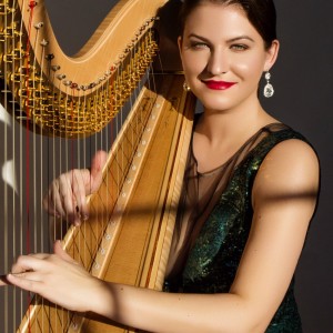 Lisa Marie Kahn - Harpist in Chicago, Illinois