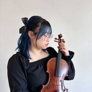 Mikayla Chan Violinist
