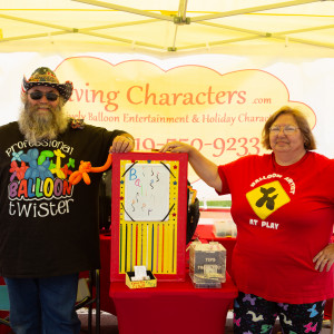 Living Characters - Balloon Twister / Santa Claus in Cedar Rapids, Iowa