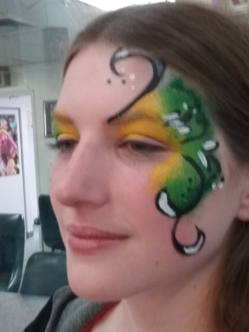 Hire Ragamuffin Entertainment - Face Painter in Mundelein, Illinois