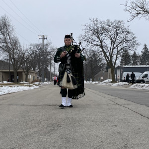 Loch and Thistle Bagpiping - Bagpiper / Celtic Music in Neenah, Wisconsin