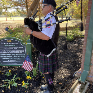 Loch Mac Bagpiping Service - Bagpiper in McCool, Mississippi