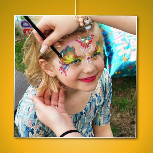 Gallery photo 1 of Lollipop Face Painting