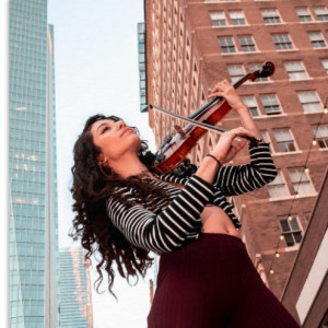 Lucy XO - Violinist / Wedding Entertainment in Houston, Texas