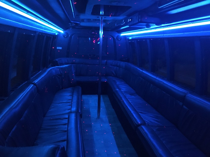 Gallery photo 2 of Lucky Party Bus