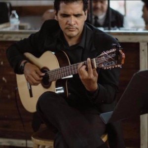 Luis Maldonado Guitarist