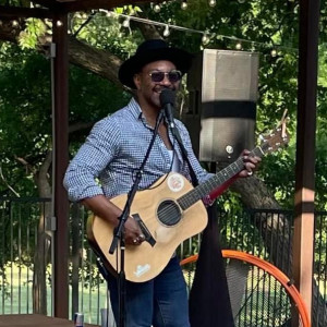 Luqman Rashada - Singing Guitarist in Dallas, Texas