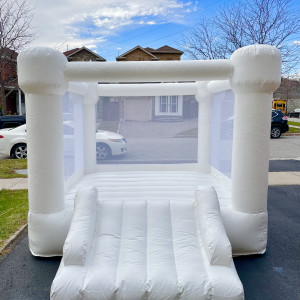 Luxe Bounce House Rentals - Party Inflatables / Outdoor Party Entertainment in Scarborough, Ontario