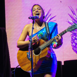 Maca Del Pilar - Singing Guitarist in Miami, Florida