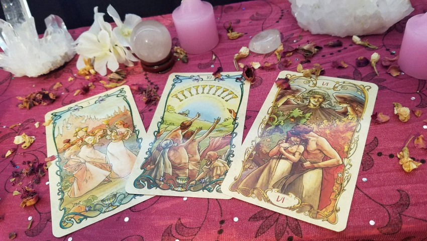 Hire Madame Zee Tarot - Tarot Reader in St Joseph, Missouri