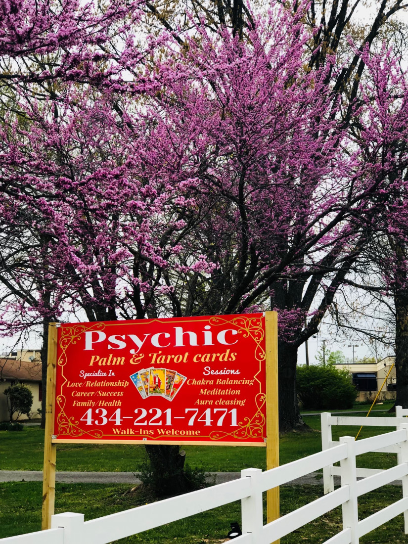 Gallery photo 1 of Madison’s Psychic & Meditation Center