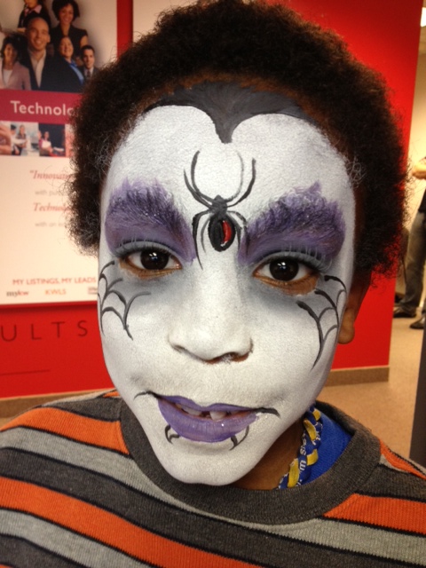 Gallery photo 1 of Magic Mirror Face Painting