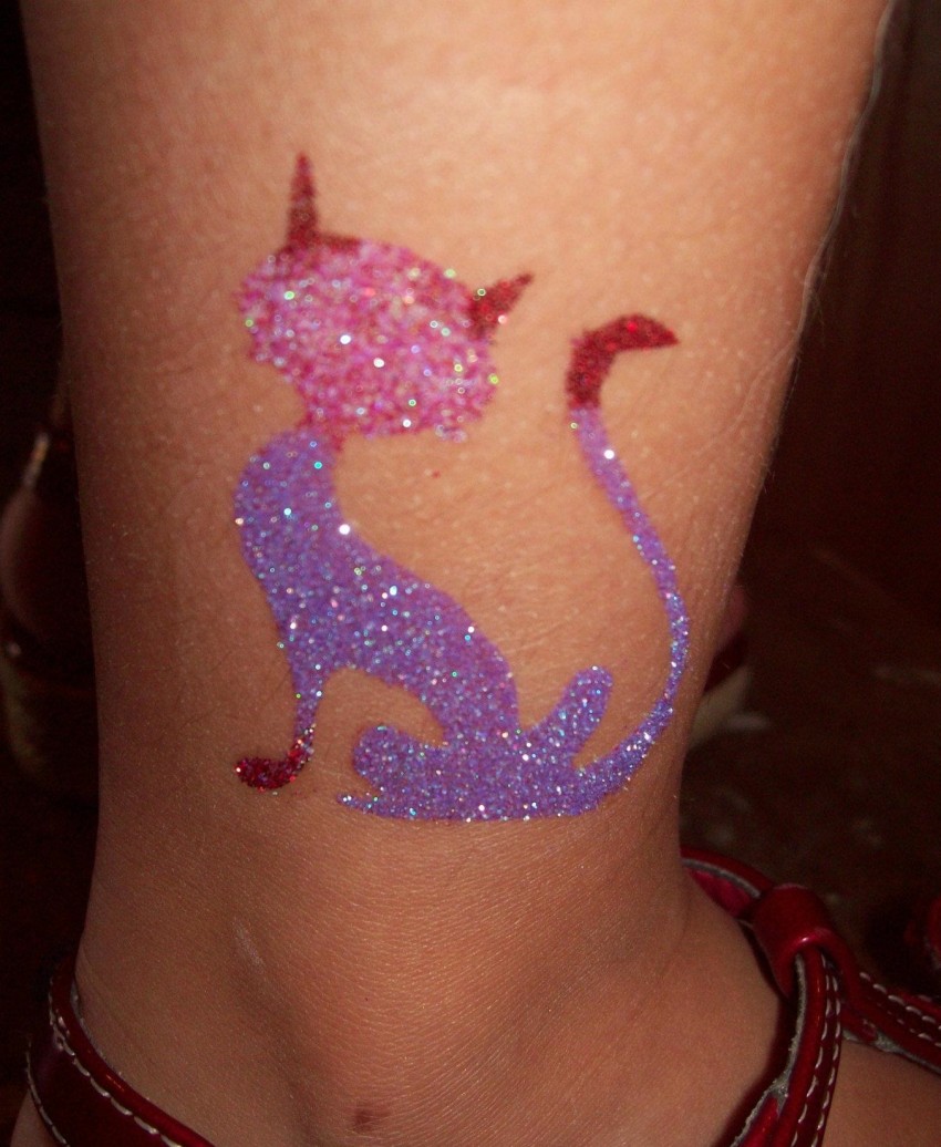 Gallery photo 1 of Magic Wand Face Painting