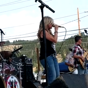 Mandi Layne & The Lost Highway - Country Band / Wedding Band in Birch Run, Michigan