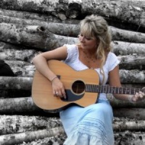 Mandy Atkinson - Wedding Singer / Pop Singer in Truro, Nova Scotia