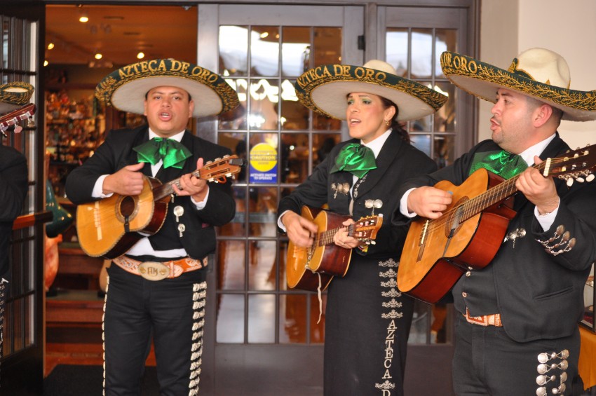 Hire Mariachi Azteca De Oro - Mariachi Band in Phoenix, Arizona