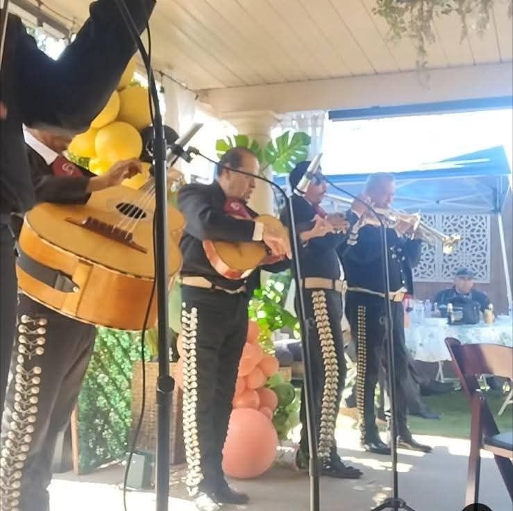 Gallery photo 1 of Mariachi Ciudad Guzmán