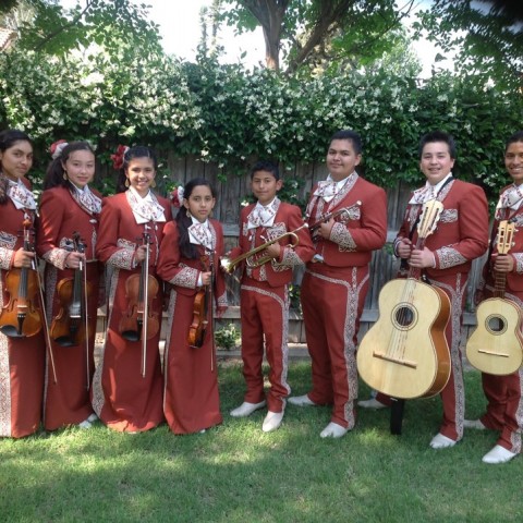 Hire Mariachi Juvenil Oro Y Plata - Mariachi Band in Delano, California