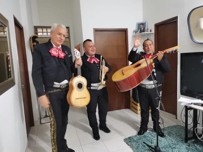 Gallery photo 1 of Mariachi Palenque