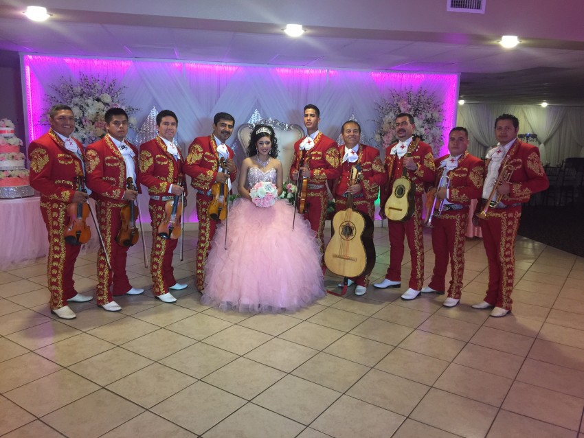 Hire Mariachi Xochipilli Mariachi Band in McAllen, Texas