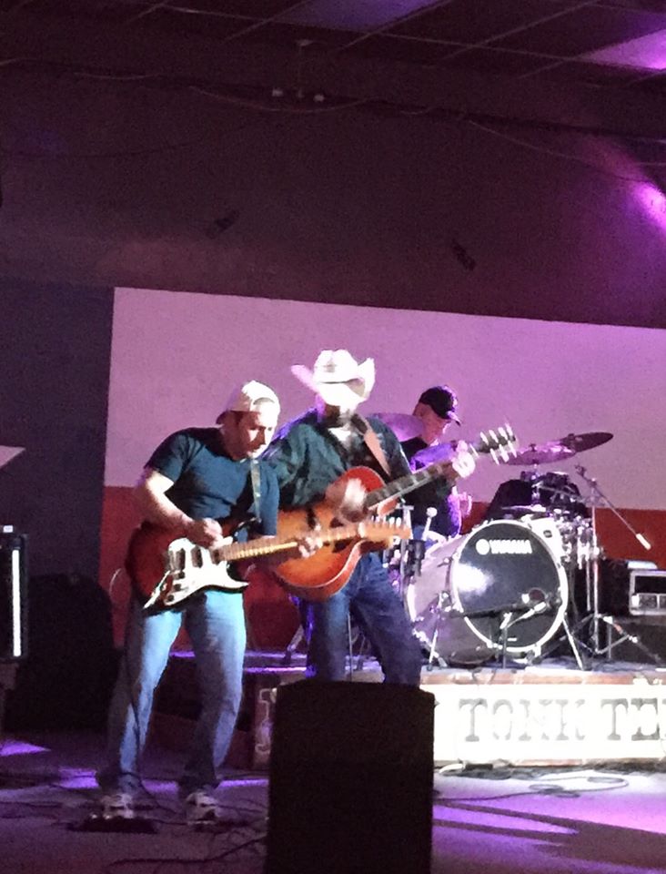 Hire Mark Reeves and Twisted X Country Band in Sulphur, Louisiana