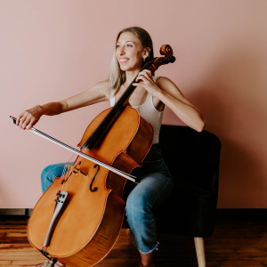 Marla Gigliotti - Cellist in Cleveland, Ohio