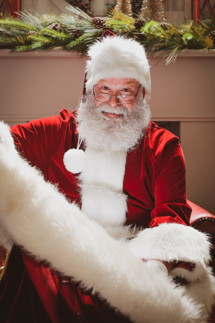 Hire Marvelous Santas - Santa Claus in Saugus, Massachusetts