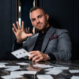 Matteo Cammisa - Strolling/Close-up Magician in New York City, New York