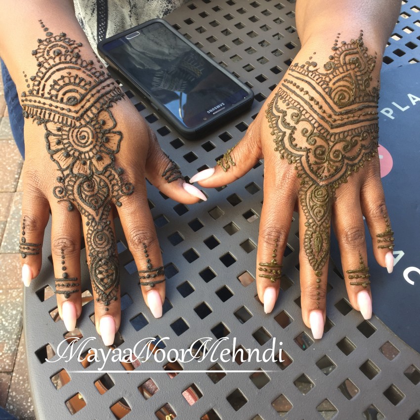 Hire Mayaa Noor Mehndi Henna Tattoo Artist in