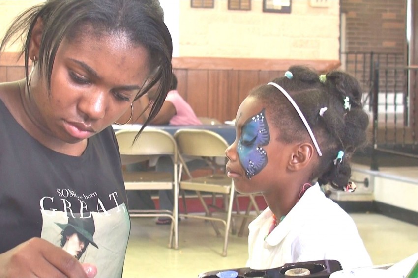 Gallery photo 1 of Meagan's face painting